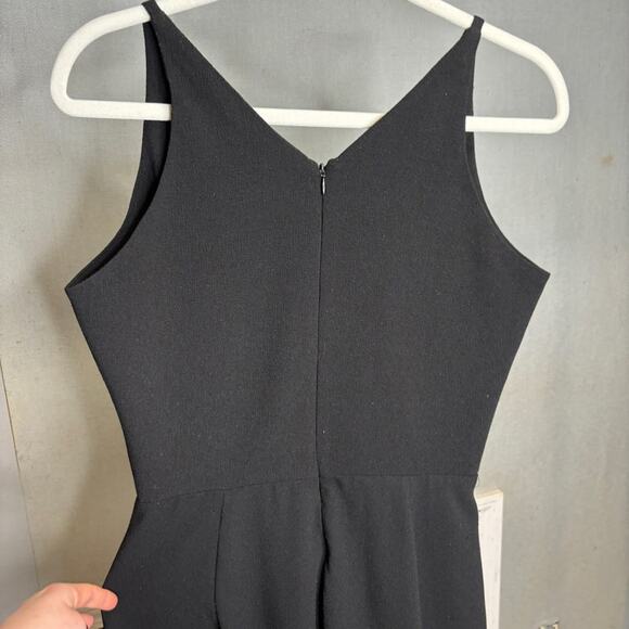 Dress The Population Iris Sleeveless Crepe Slit Gown - Picture 9 of 10